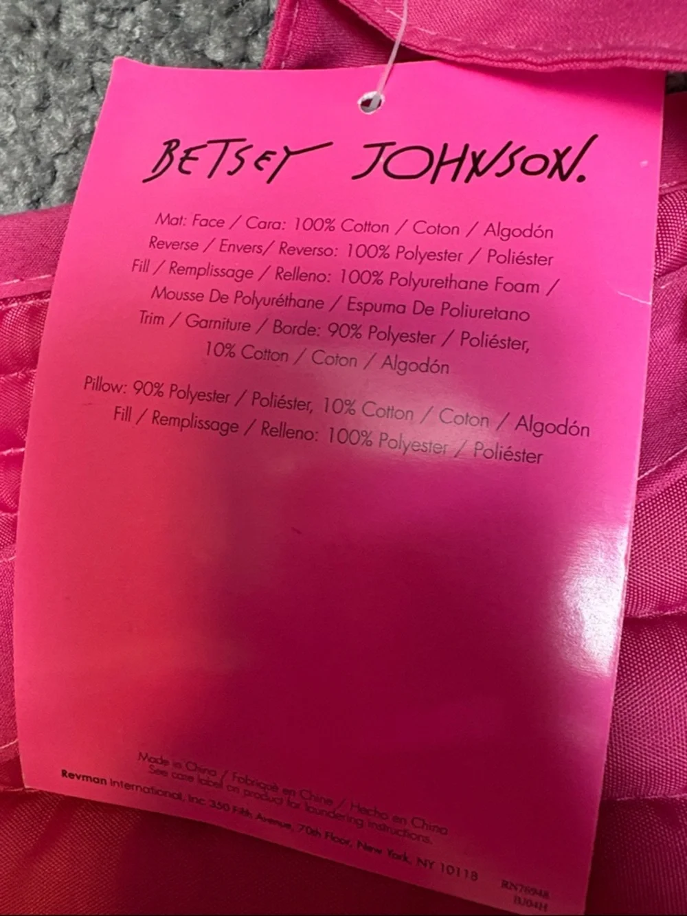NWT Betsey Johnson Pink Skull Quilted Beach / Pool Mat with Pillow & Carry Strap